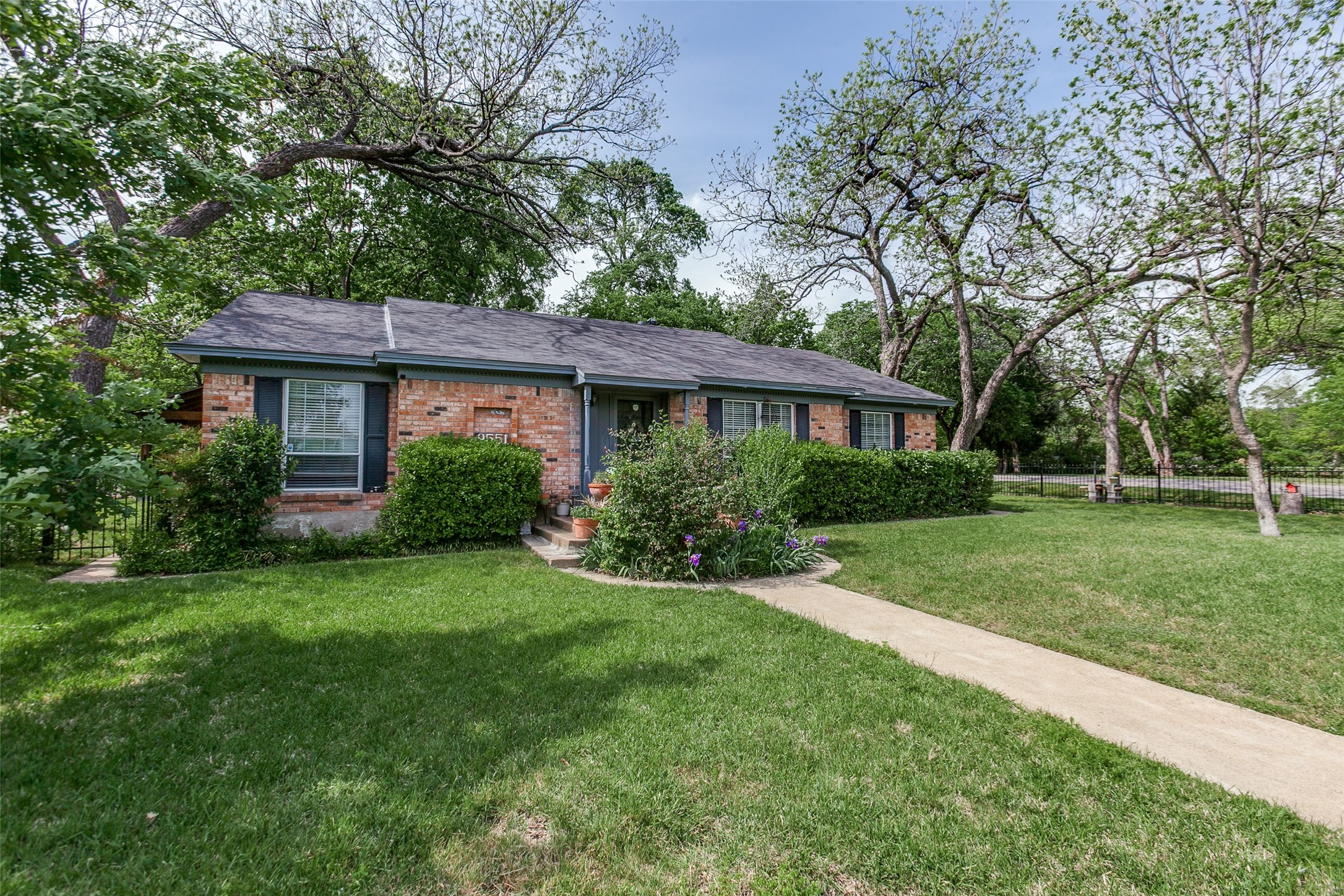 9551 E Lake Highlands Drive , Dallas, TX, 75218 | 20938513 | Realty Texas LLC