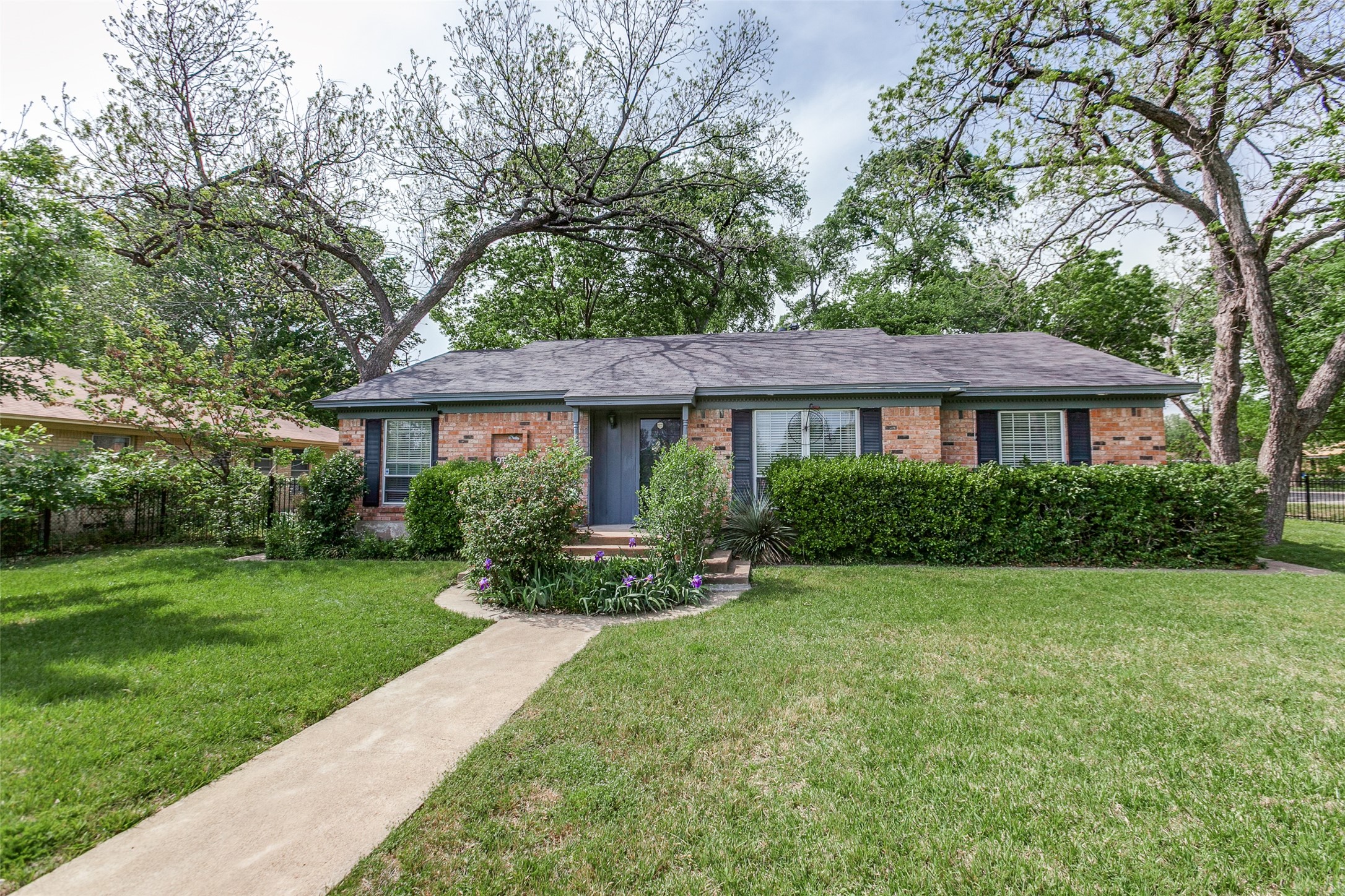 9551 E Lake Highlands Drive , Dallas, TX, 75218 | 20938513 | Realty Texas LLC