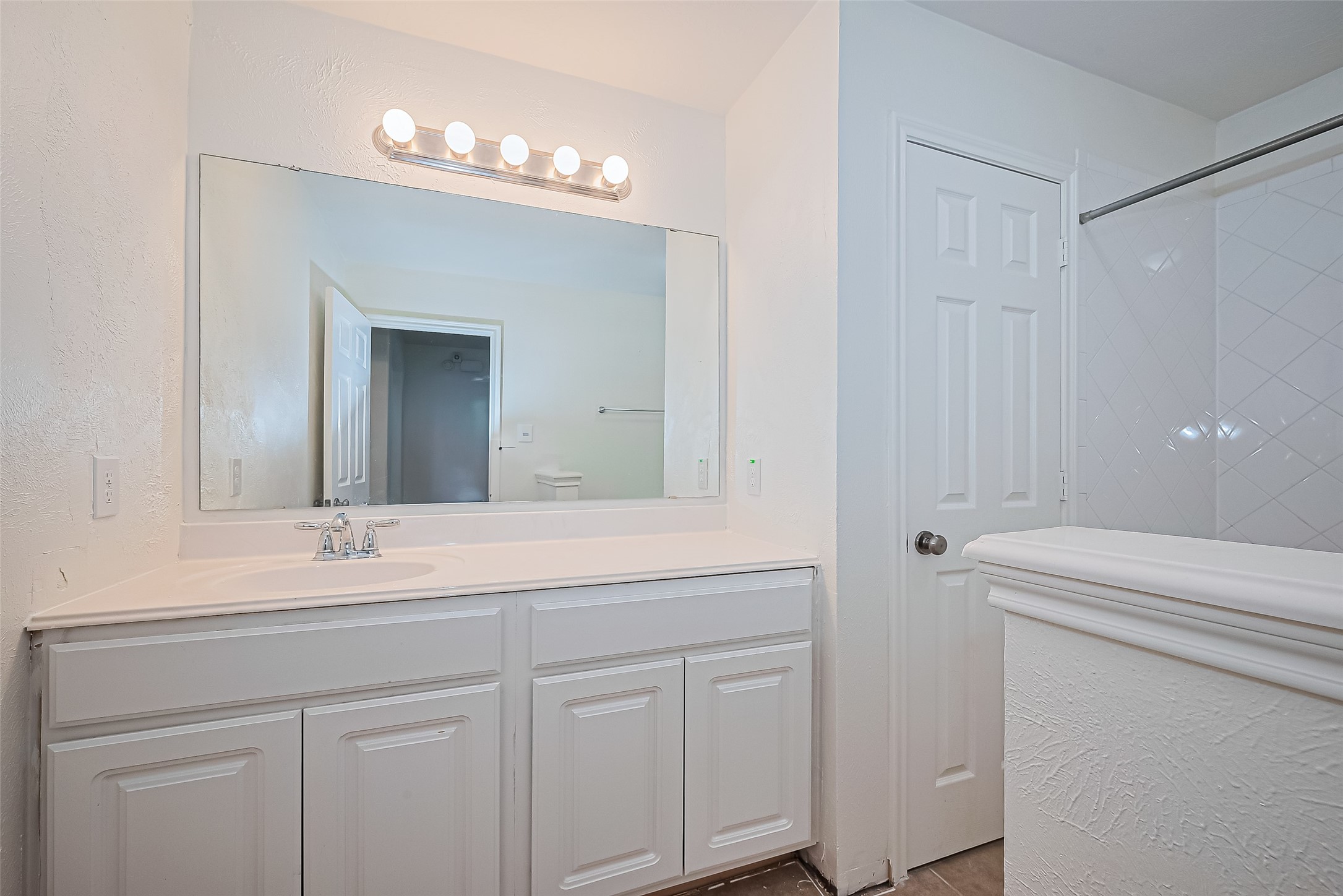 4487 Costa Brava Park , League City, TX, 77573 | 8722468 | Realty Texas LLC
