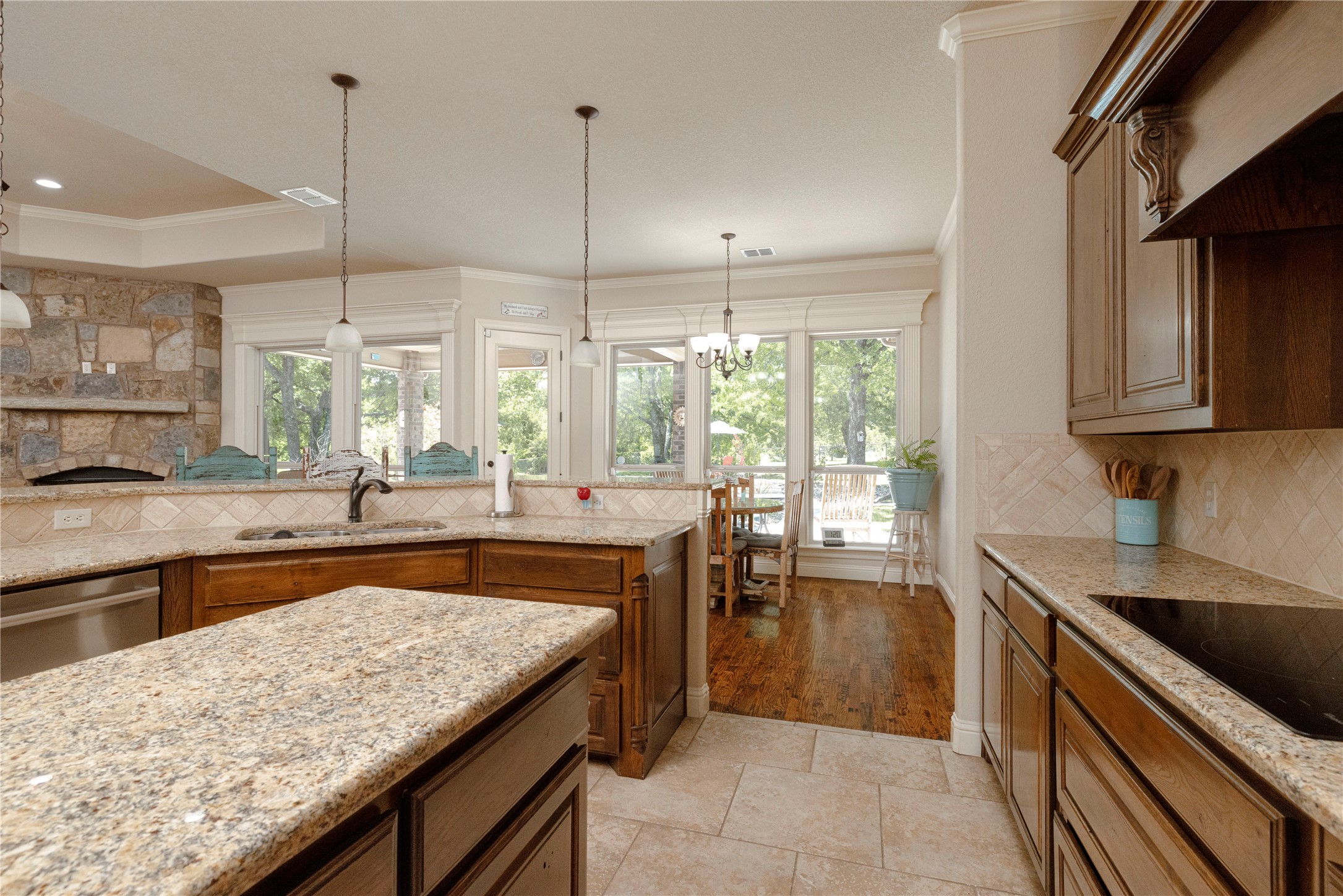 196 Ellis Creek Drive , Weatherford, TX, 76085 | 20937204 | Realty Texas LLC