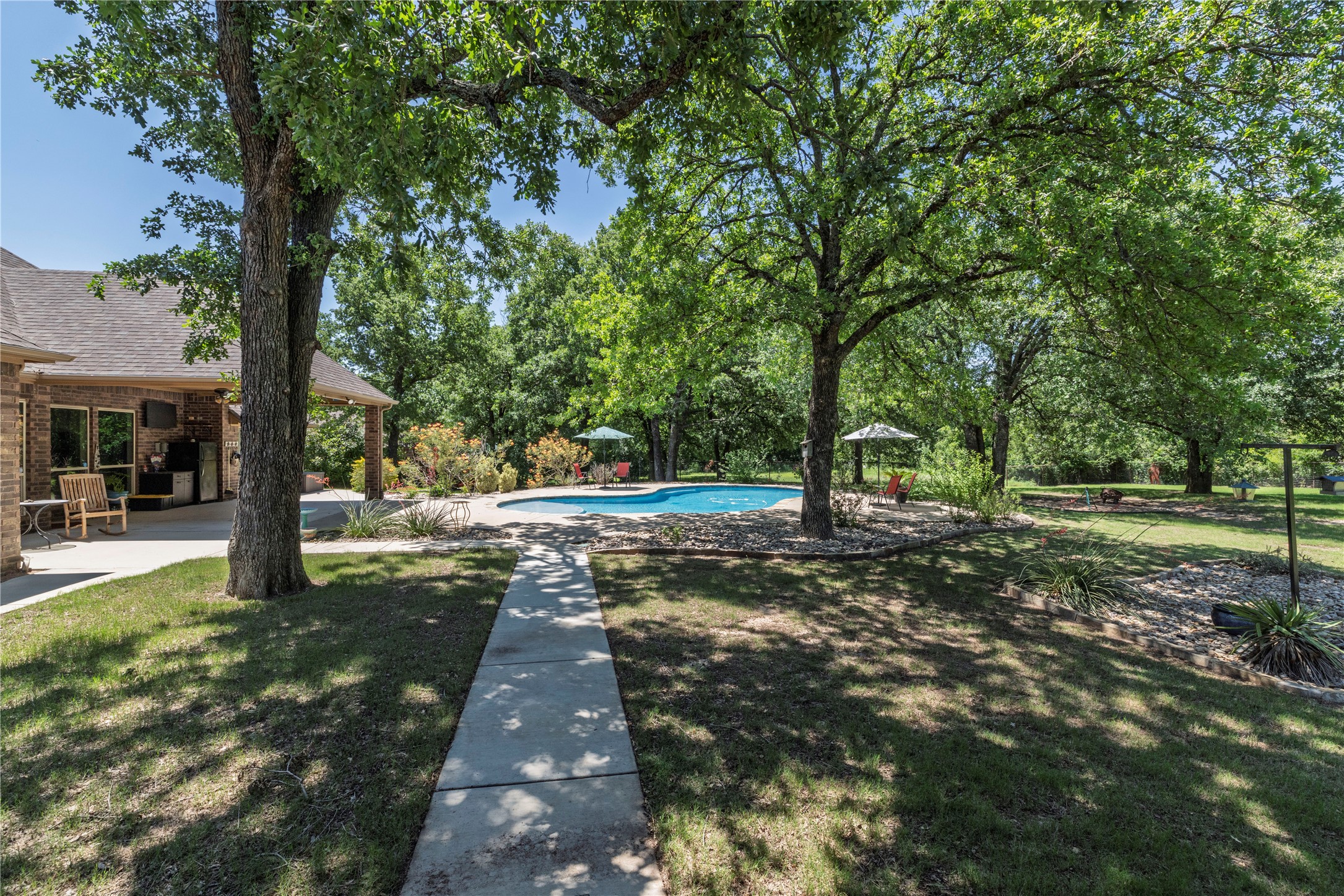 196 Ellis Creek Drive , Weatherford, TX, 76085 | 20937204 | Realty Texas LLC