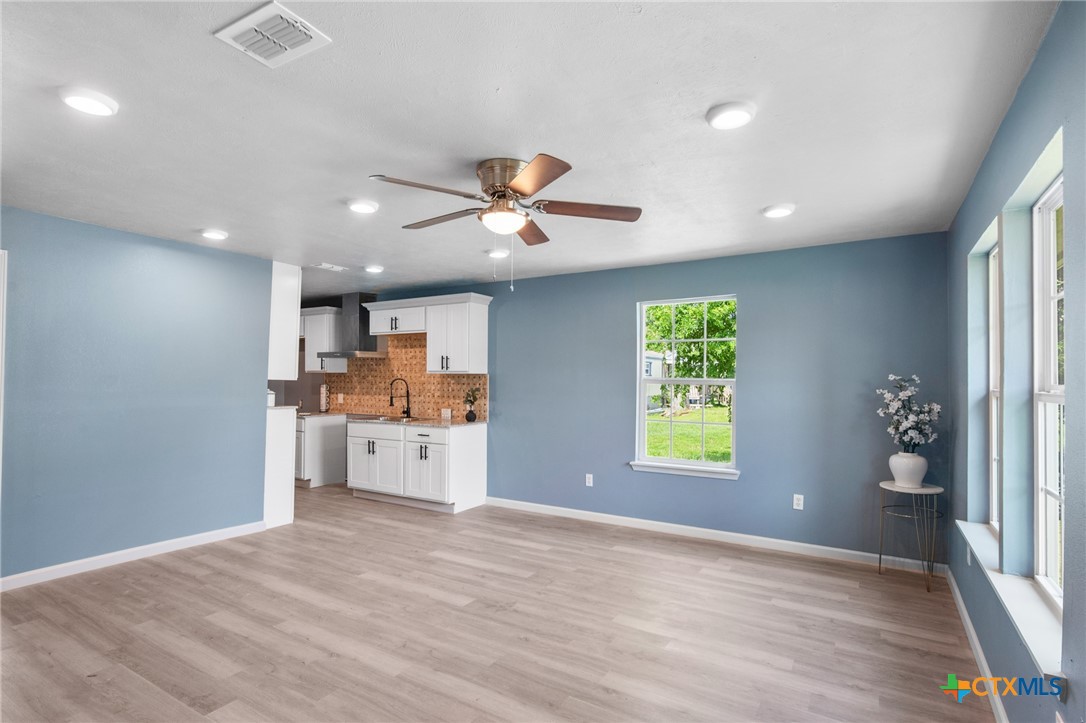 2603 Lone Tree Road , Victoria, TX, 77901 | 580112 | Realty Texas LLC