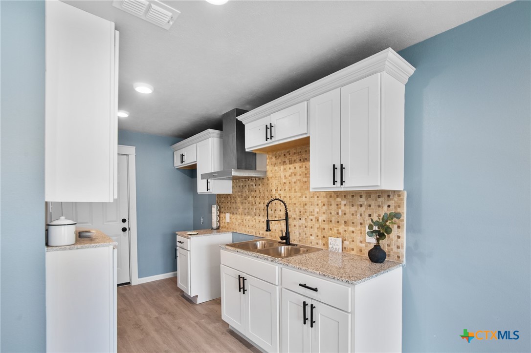 2603 Lone Tree Road , Victoria, TX, 77901 | 580112 | Realty Texas LLC