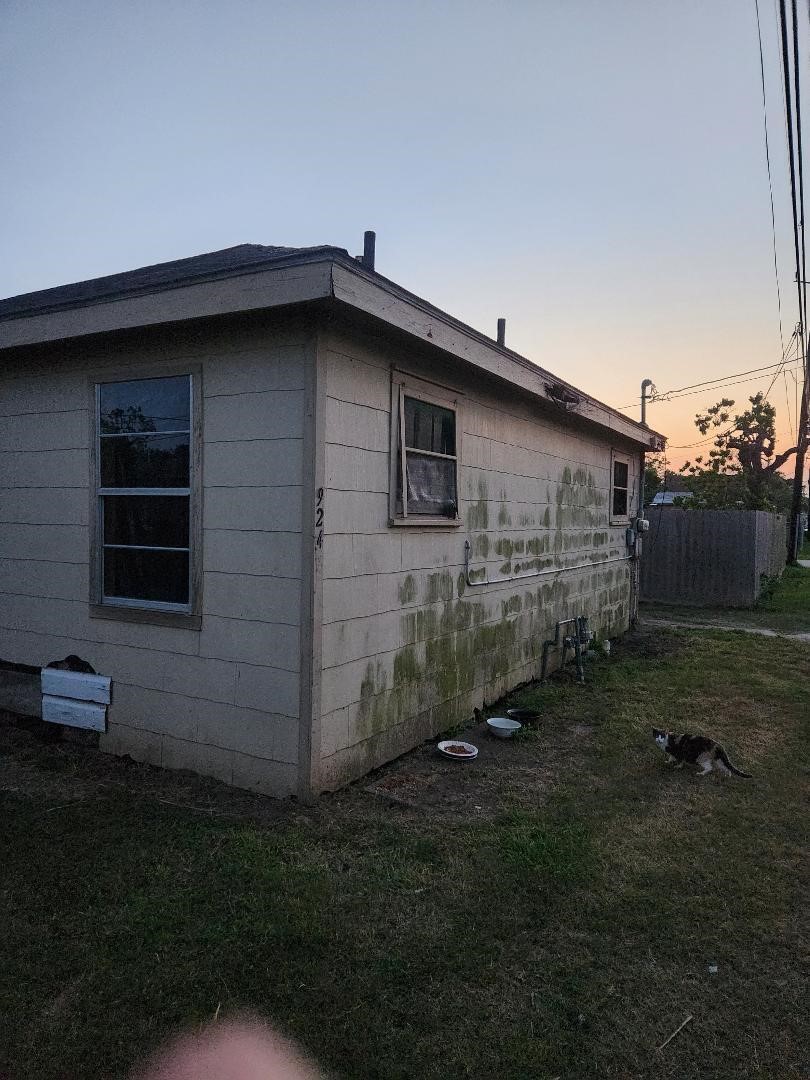 926 W 5th Street , Freeport, TX, 77541 | 97856216 | Realty Texas LLC