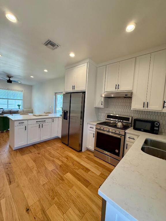 806 Philco Drive 2 , Austin, TX, 78745 | 4423348 | Realty Texas LLC