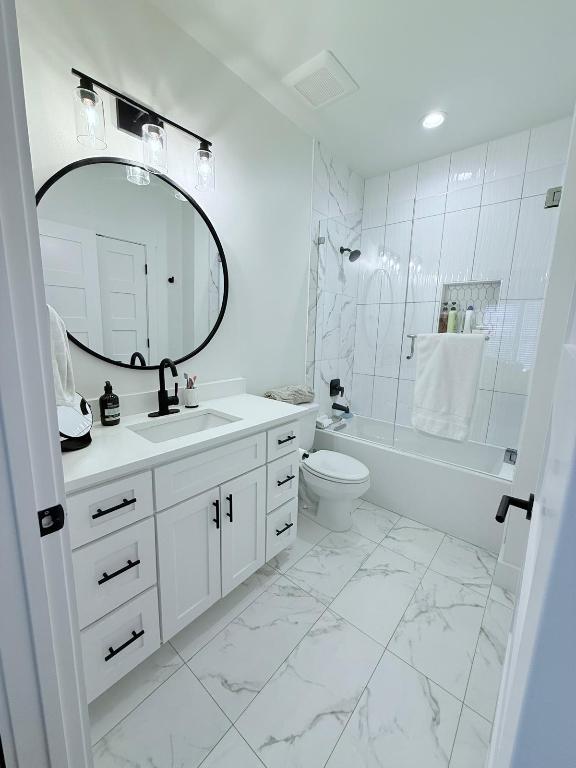 806 Philco Drive 2 , Austin, TX, 78745 | 4423348 | Realty Texas LLC