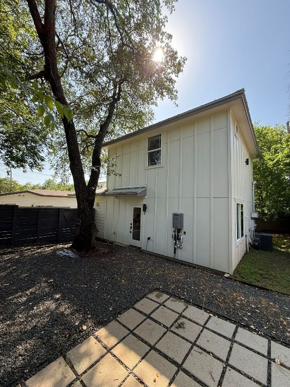 806 Philco Drive 2 , Austin, TX, 78745 | 4423348 | Realty Texas LLC