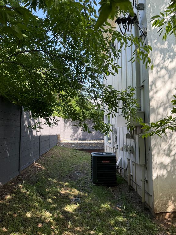 806 Philco Drive 2 , Austin, TX, 78745 | 4423348 | Realty Texas LLC