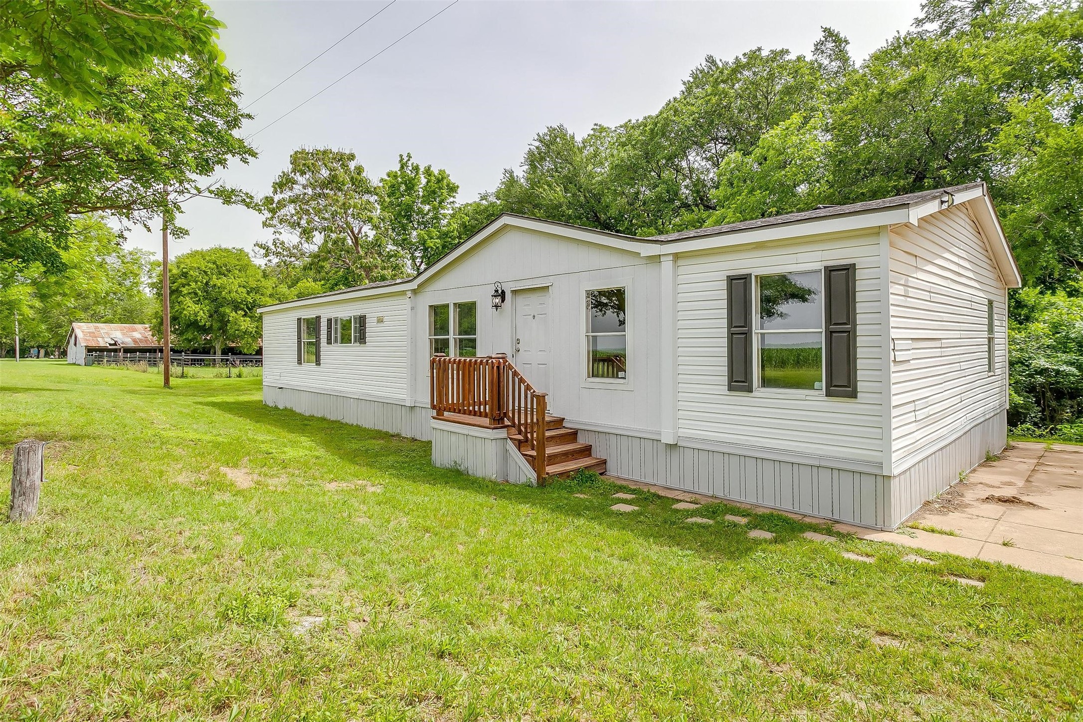 3368 Fm 66 , Grandview, TX, 76050 | 20937478 | Realty Texas LLC
