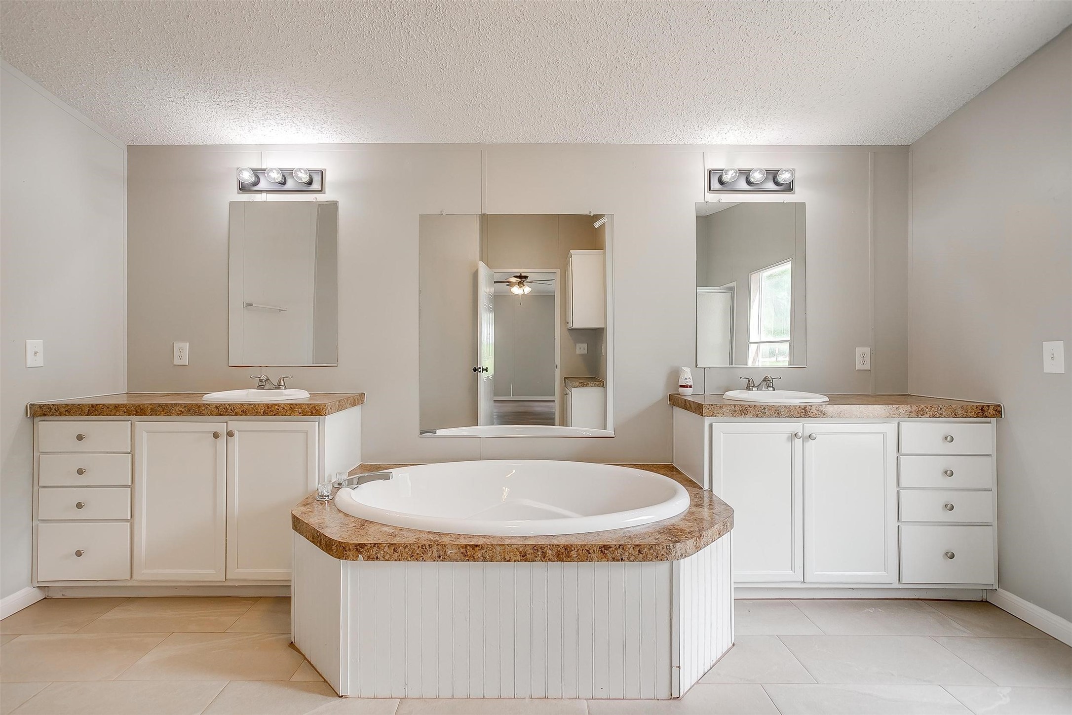 3368 Fm 66 , Grandview, TX, 76050 | 20937478 | Realty Texas LLC