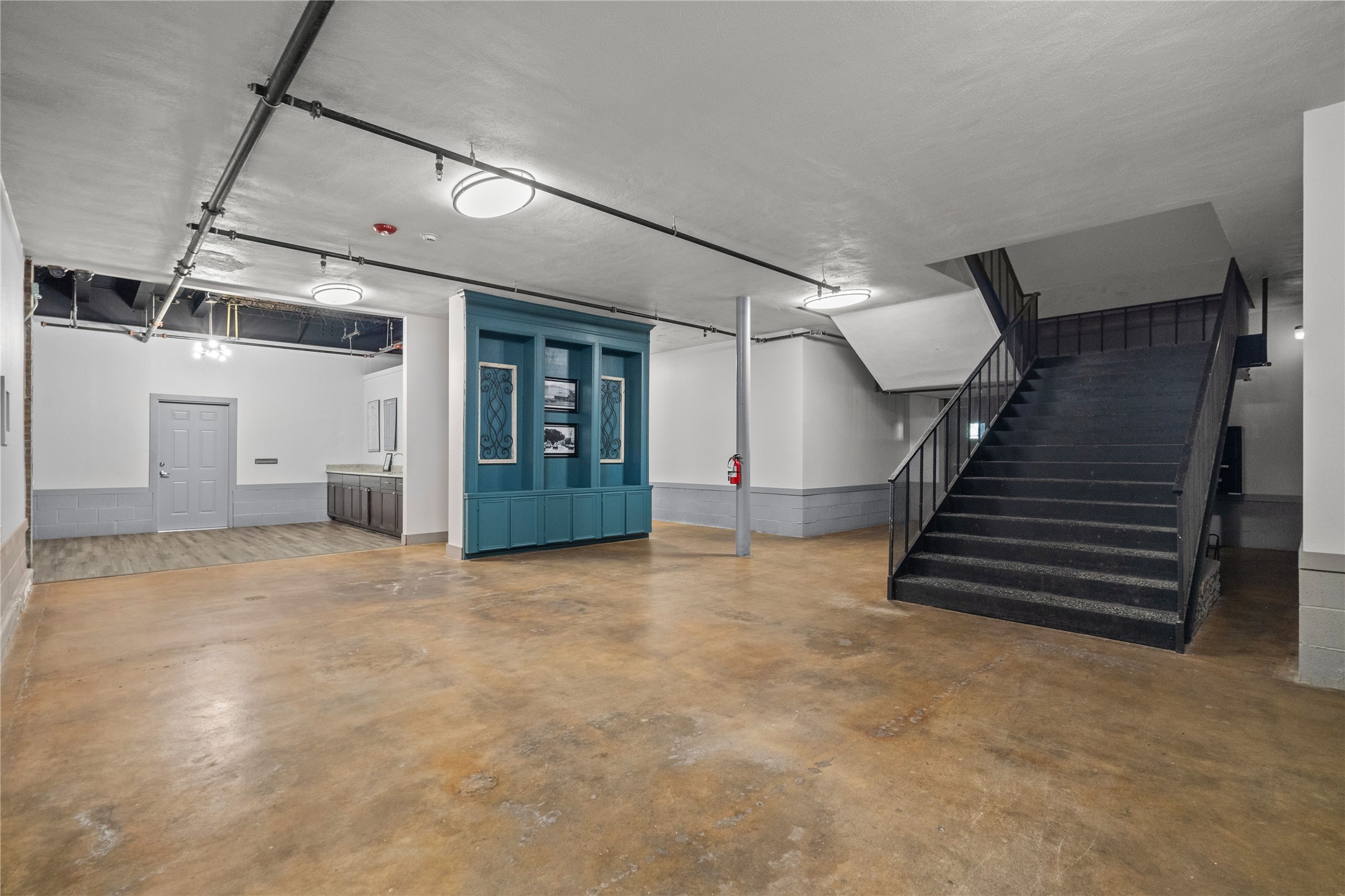 612 W Texas Avenue 201 , Baytown, TX, 77520 | 48692111 | Realty Texas LLC