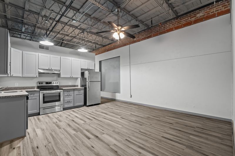 612 W Texas Avenue 201 , Baytown, TX, 77520 | 48692111 | Realty Texas LLC