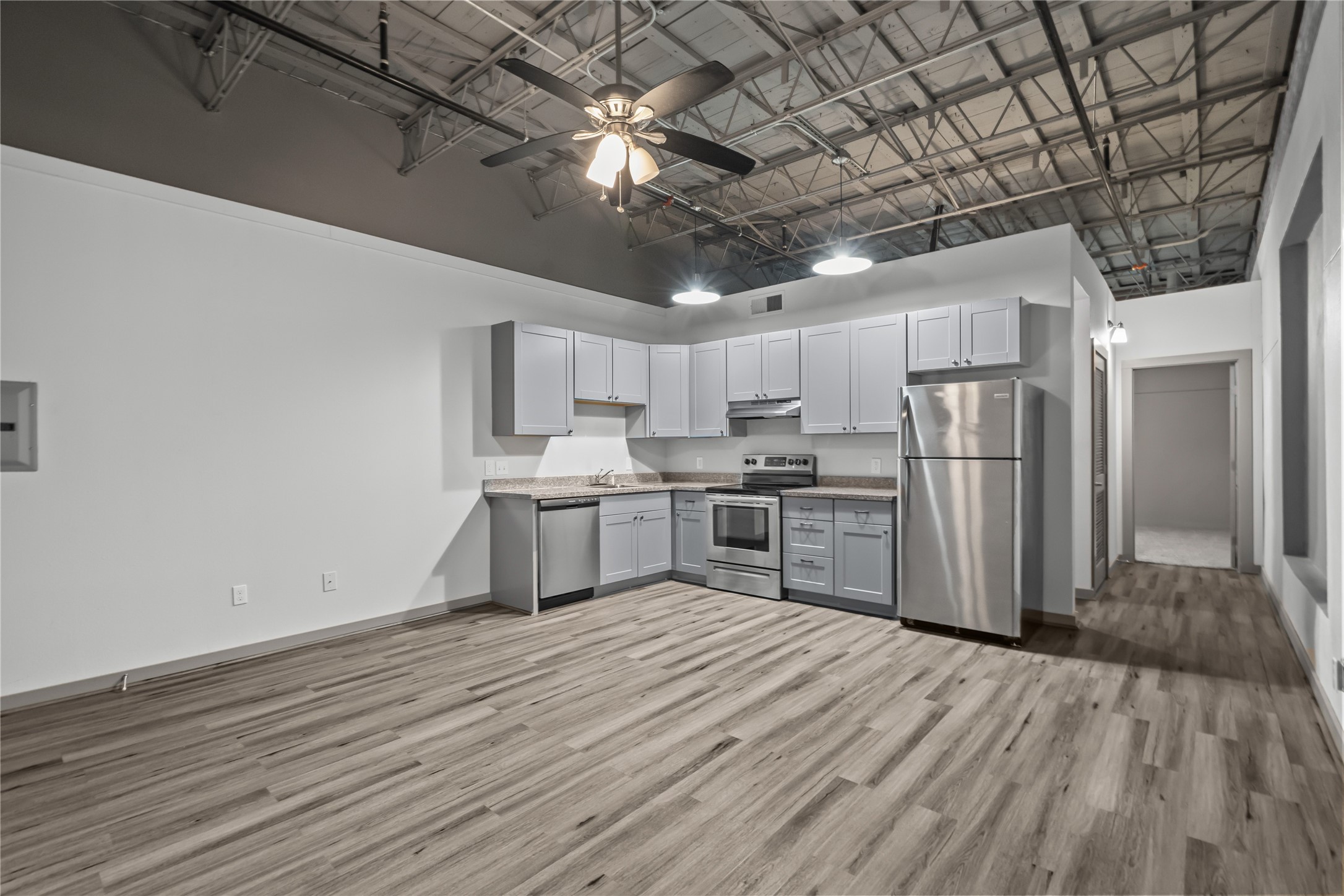 612 W Texas Avenue 201 , Baytown, TX, 77520 | 48692111 | Realty Texas LLC