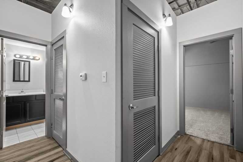 612 W Texas Avenue 201 , Baytown, TX, 77520 | 48692111 | Realty Texas LLC
