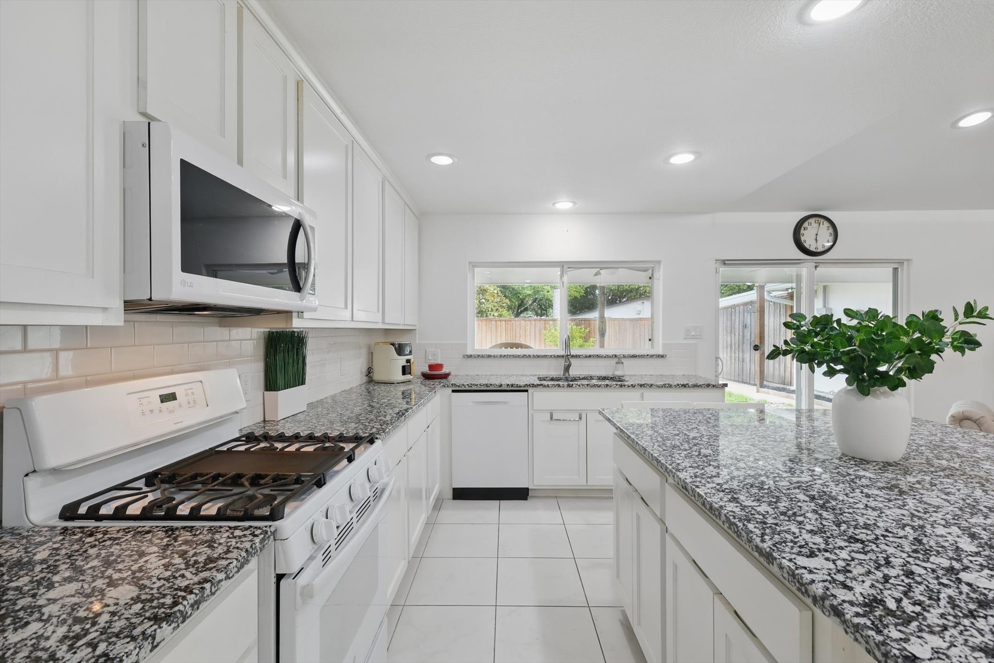 1404 W Spring Creek Parkway , Plano, TX, 75023 | 20935666 | Realty Texas LLC