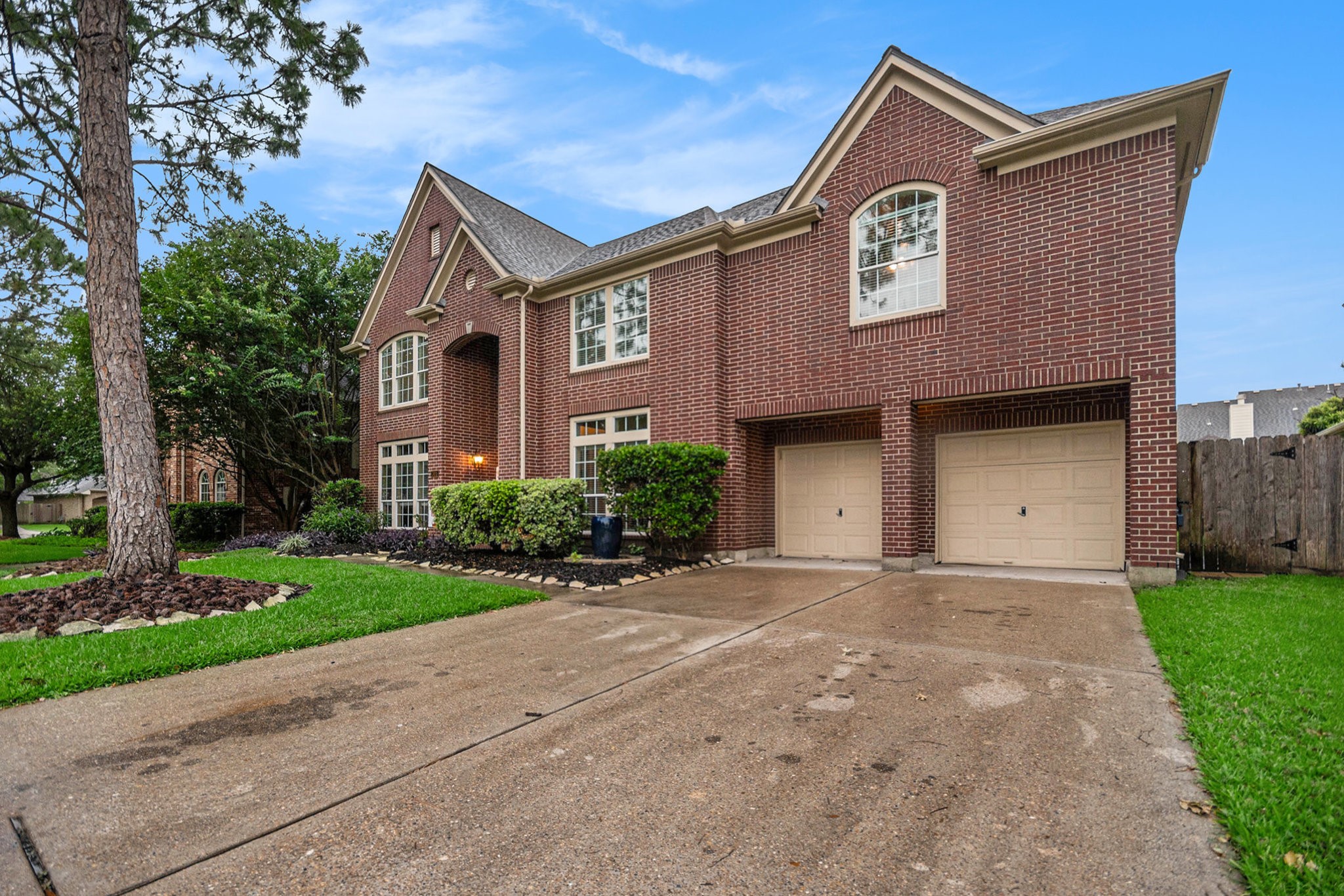 305 Pinnacle Cove Court , League City, TX, 77573 | 7038265 | Realty Texas LLC