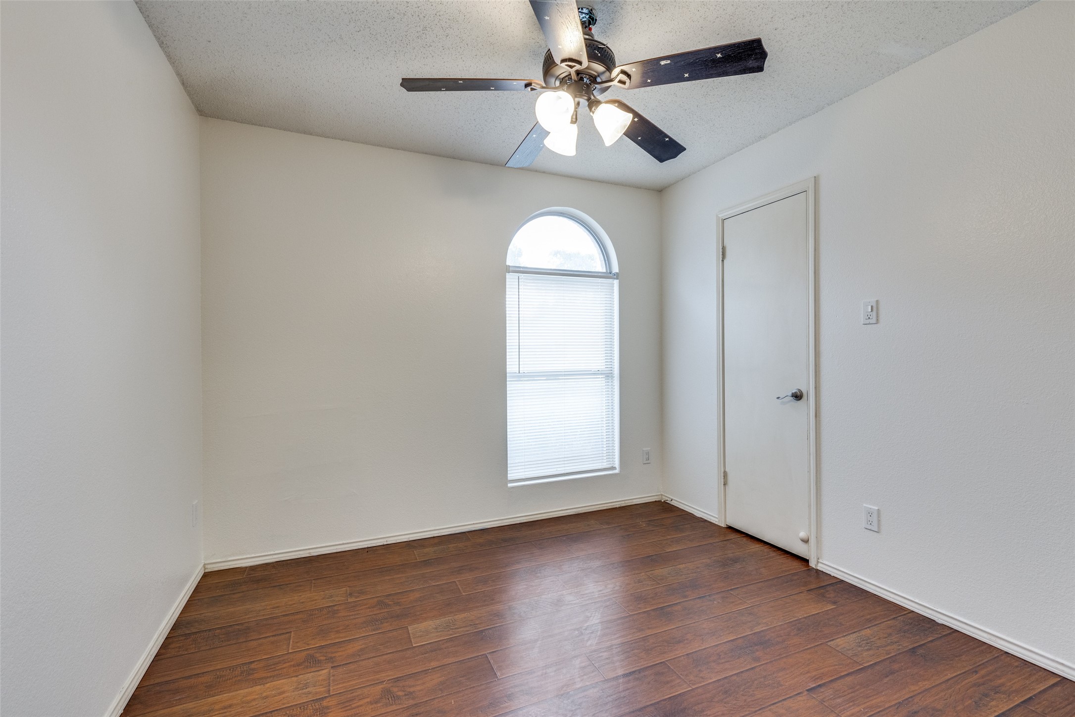 4258 Estes Park Circle , Haltom City, TX, 76137 | 20939529 | Realty Texas LLC