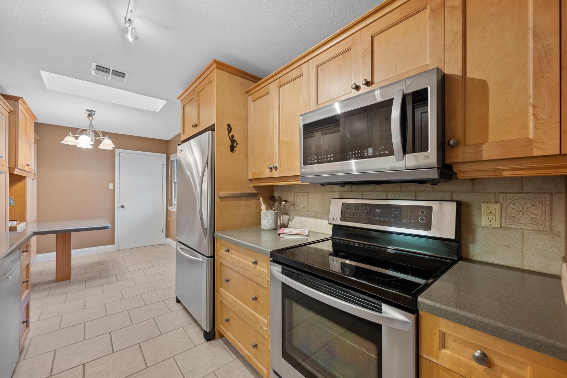 8303 Summerwood Drive , Austin, TX, 78759 | 8333663 | Realty Texas LLC