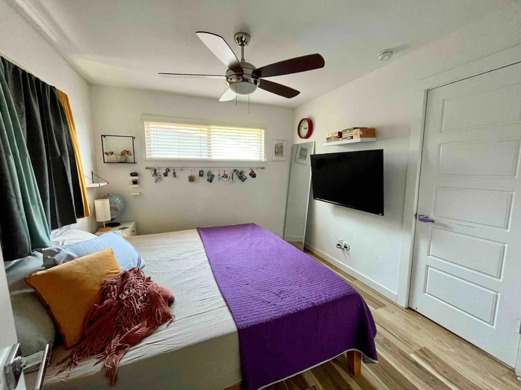 2307 E 2nd Street B , Austin, TX, 78702 | 6352339 | Realty Texas LLC