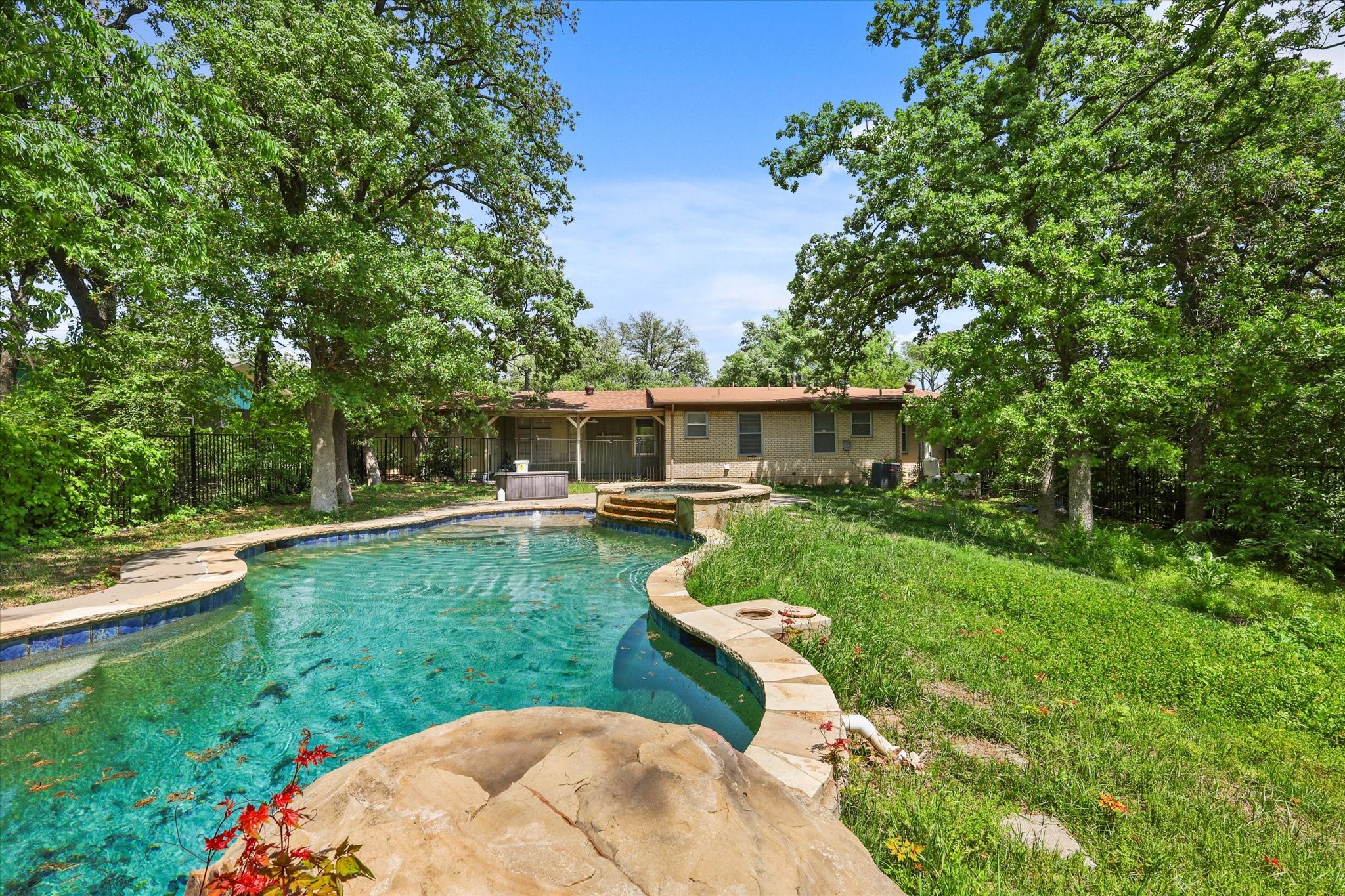 1214 Emerson Lane , Denton, TX, 76209 | 20939280 | Realty Texas LLC