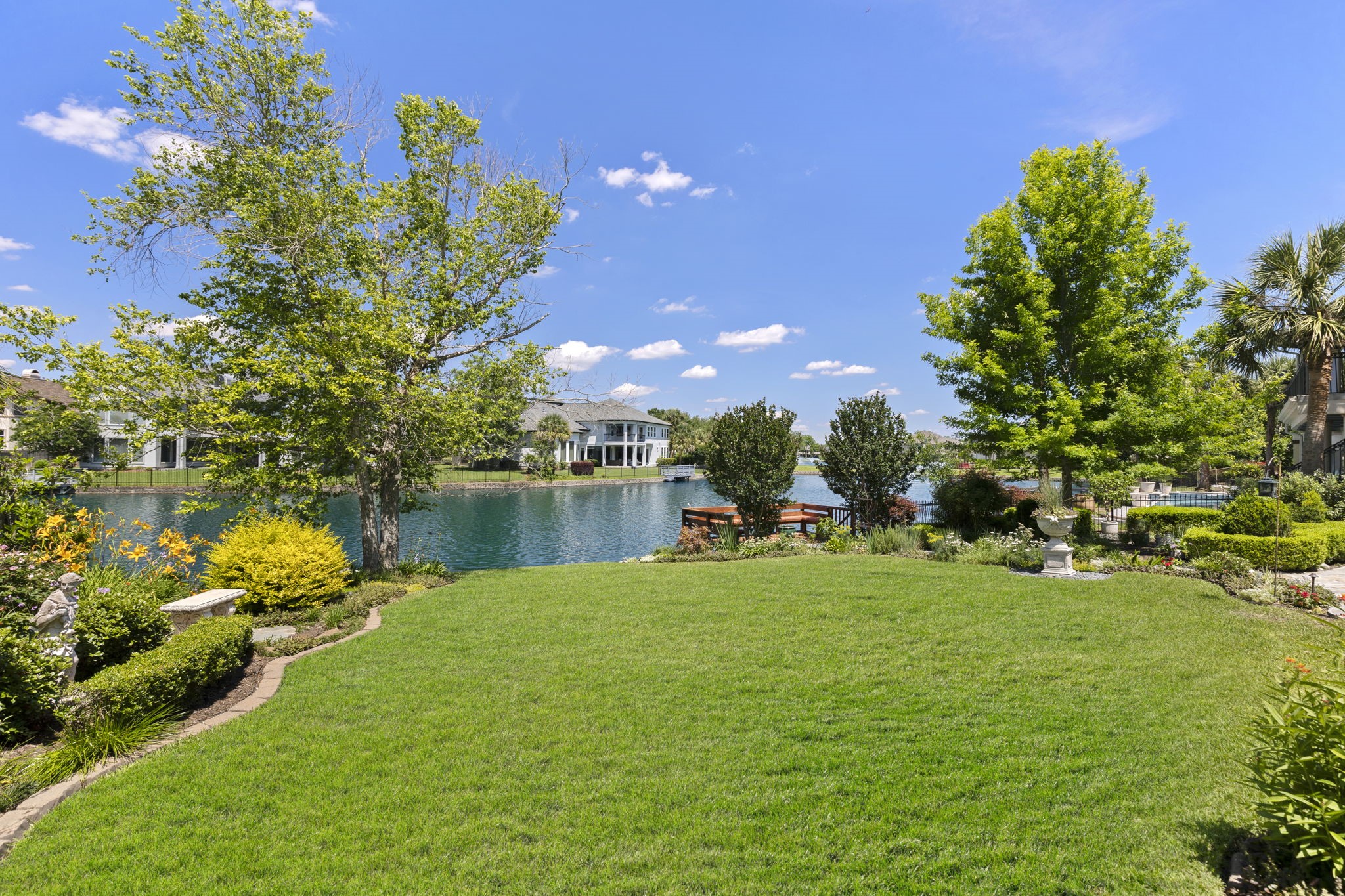 7 St Christopher Court , Sugar Land, TX, 77479 | 2357504 | Realty Texas LLC