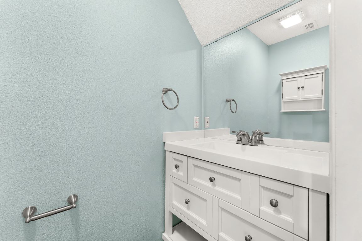 21459 Coyote Trail A2, Lago Vista, TX, 78645 | 1207182 | Realty Texas LLC