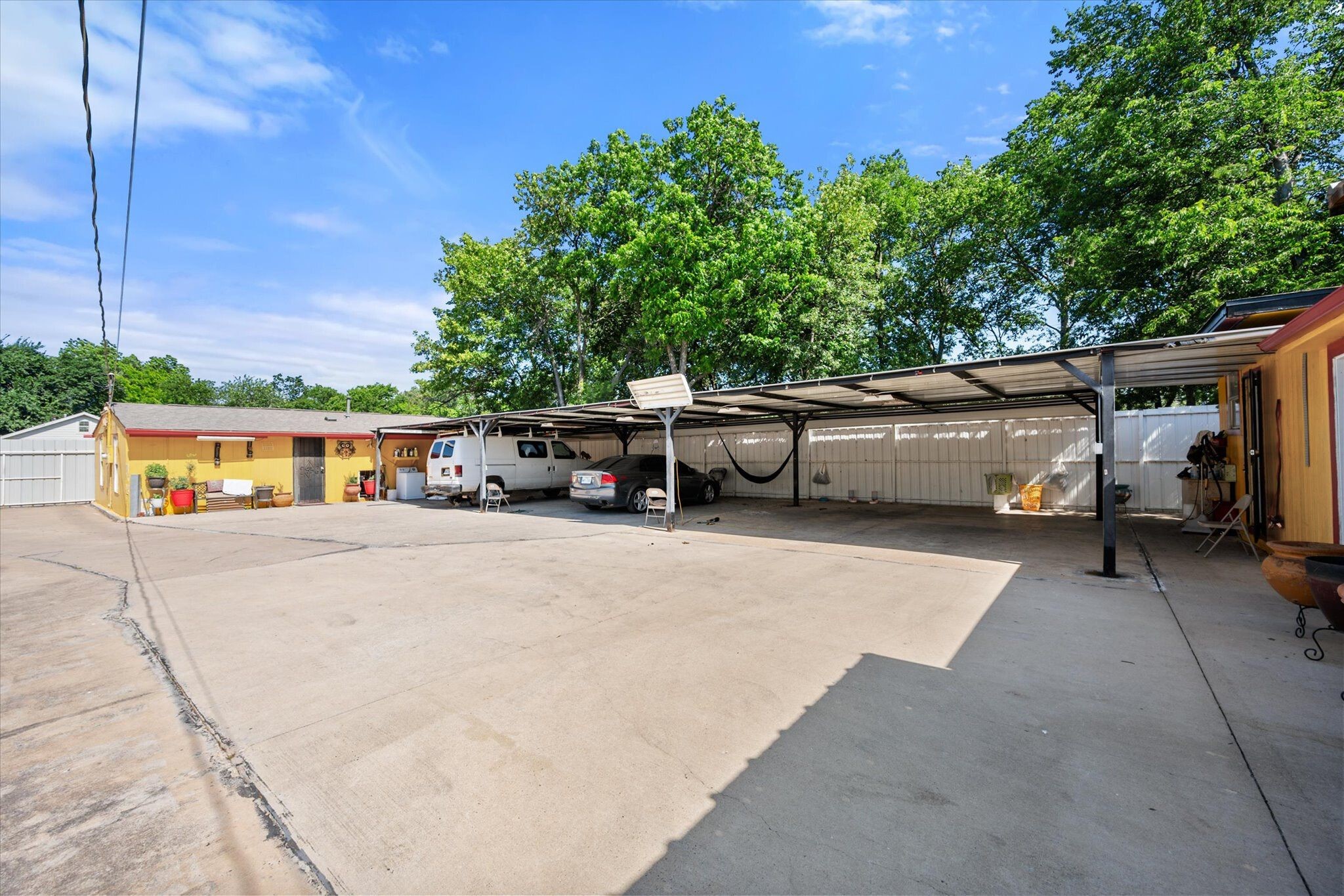 1017 S Newark Avenue , Fort Worth, TX, 76105 | 20931977 | Realty Texas LLC