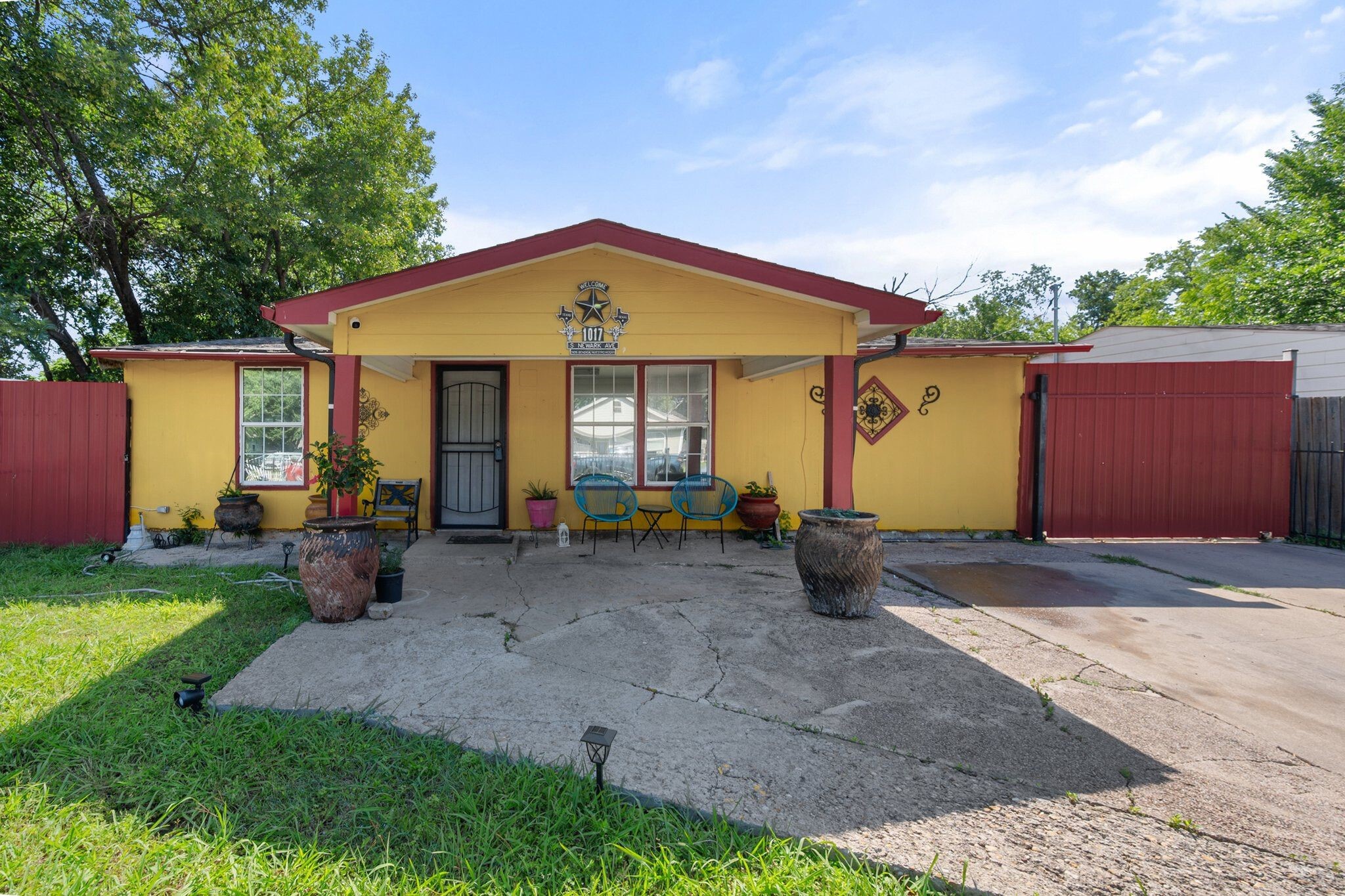 1017 S Newark Avenue , Fort Worth, TX, 76105 | 20931977 | Realty Texas LLC
