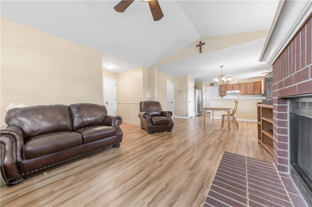 9939 County Road 272 , Somerville, TX, 77879 | 25005820 | Realty Texas LLC