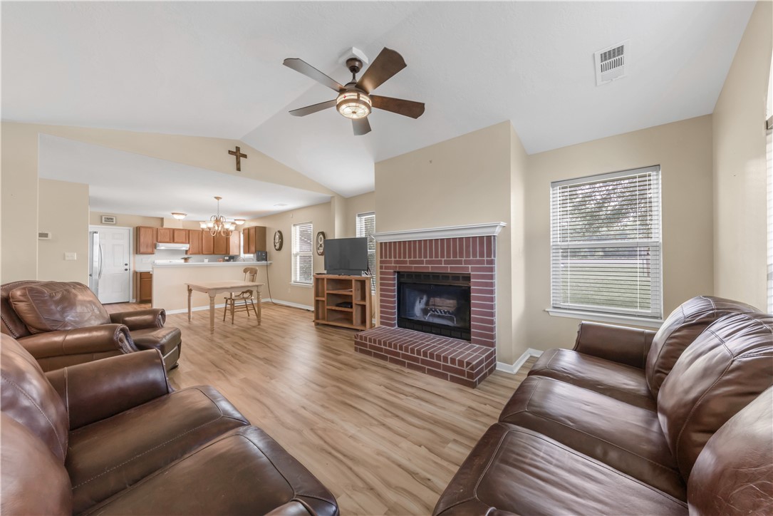 9939 County Road 272 , Somerville, TX, 77879 | 25005820 | Realty Texas LLC