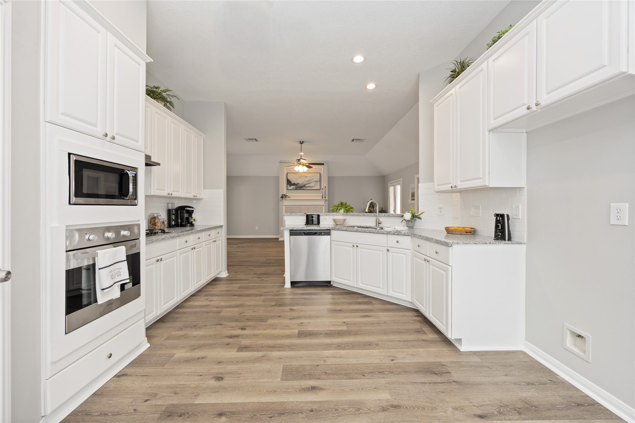 403 Leisure Drive , Stafford, TX, 77477 | 68817017 | Realty Texas LLC