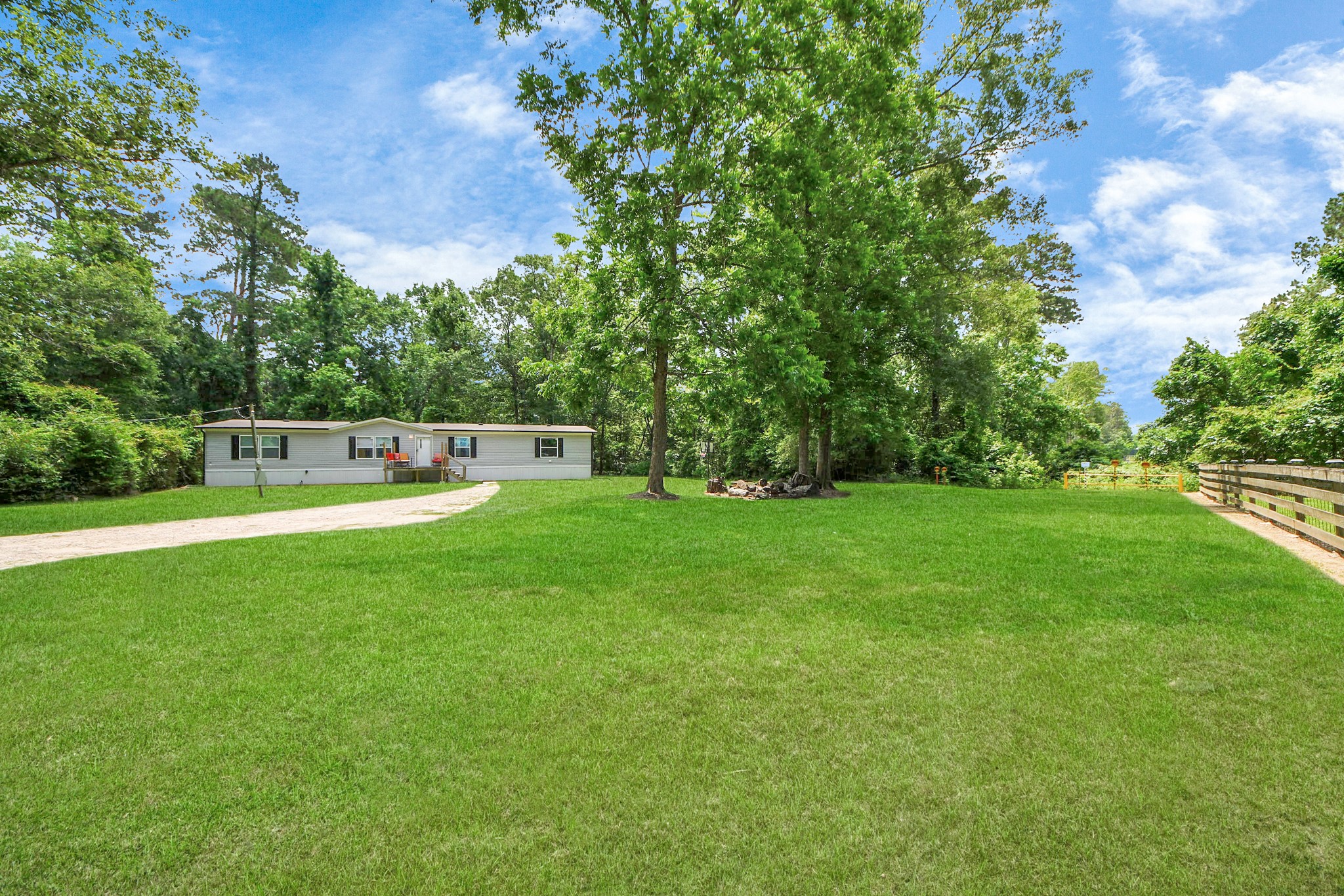 100 County Road 431 , Dayton, TX, 77535 | 8174870 | Realty Texas LLC