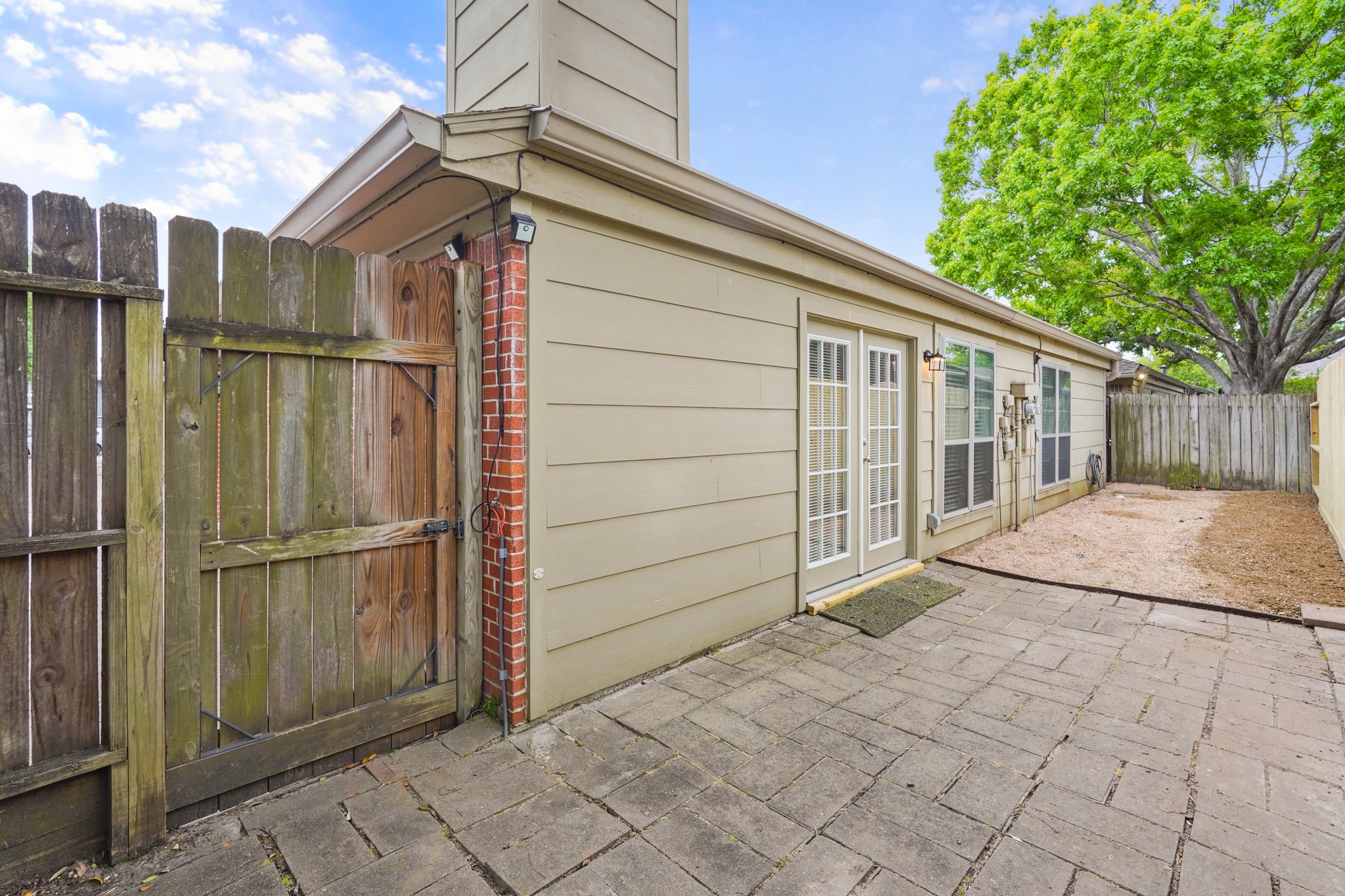 10834 Lynbrook Drive B , Houston, TX, 77042 | 27914733 | Realty Texas LLC