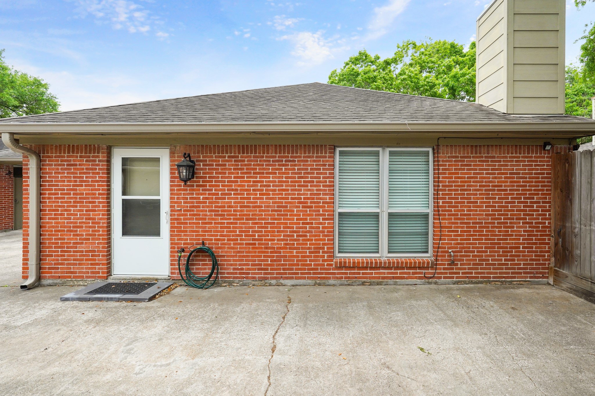 10834 Lynbrook Drive B , Houston, TX, 77042 | 27914733 | Realty Texas LLC