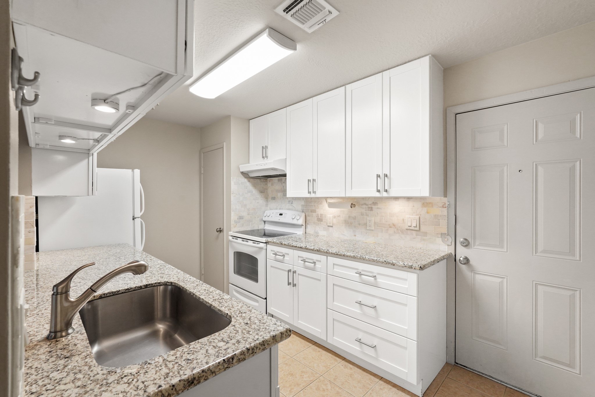 10834 Lynbrook Drive B , Houston, TX, 77042 | 27914733 | Realty Texas LLC