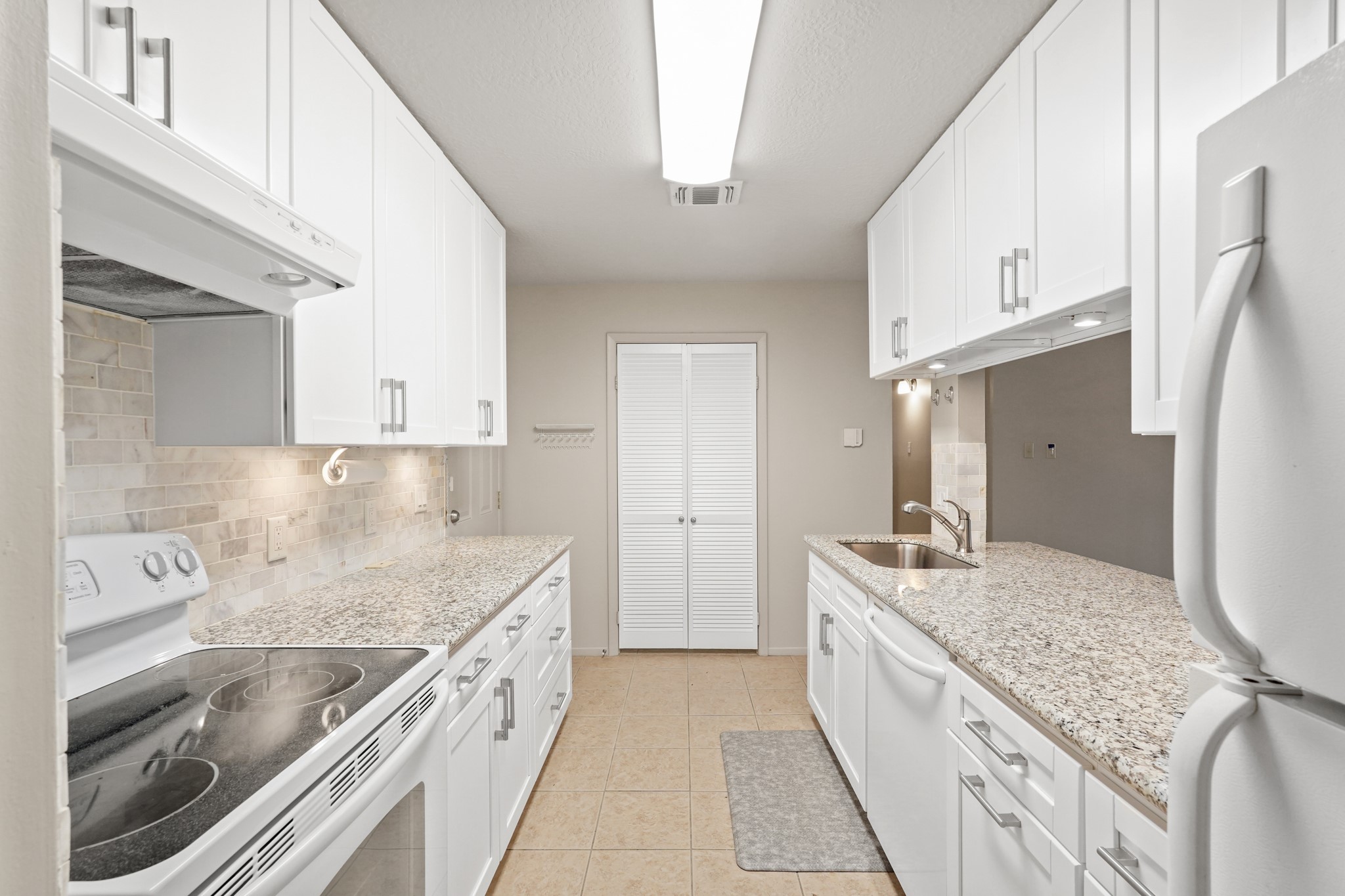 10834 Lynbrook Drive B , Houston, TX, 77042 | 27914733 | Realty Texas LLC