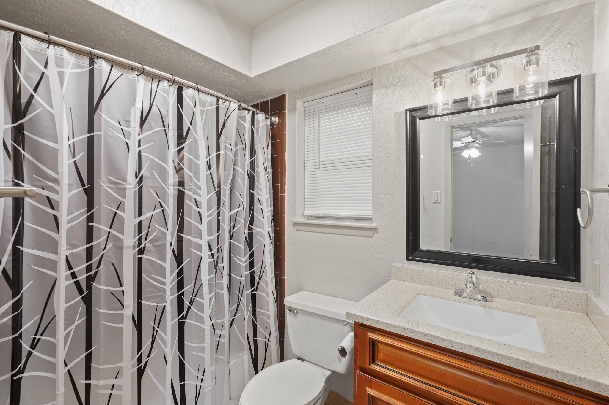 10834 Lynbrook Drive B , Houston, TX, 77042 | 27914733 | Realty Texas LLC