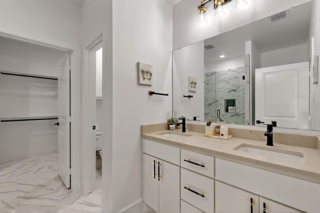 704 Witt , Wolfe City, TX, 75496 | 20940072 | Realty Texas LLC