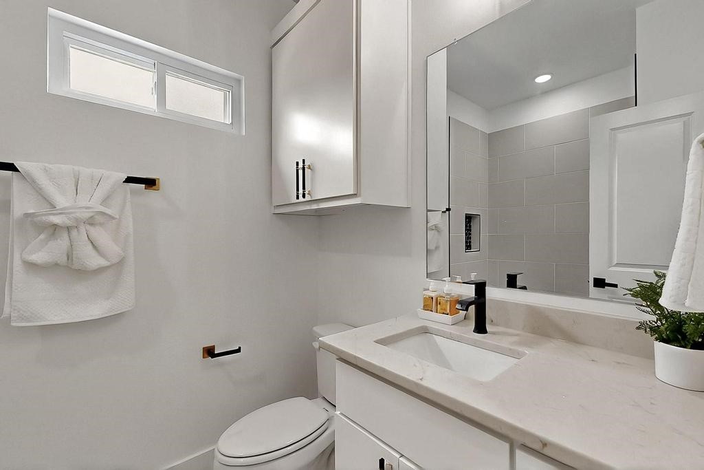 704 Witt , Wolfe City, TX, 75496 | 20940072 | Realty Texas LLC