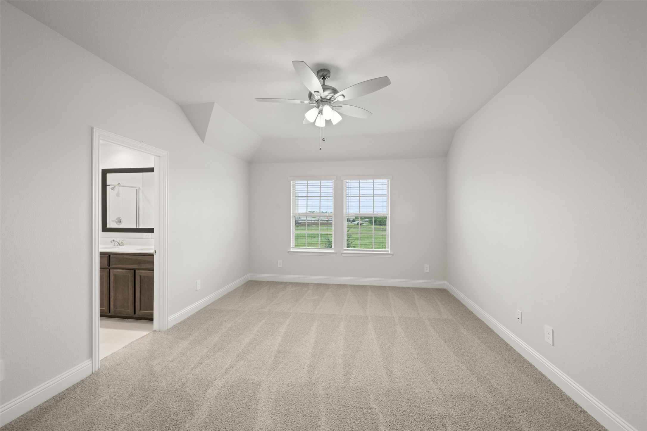 648 Sandiford , Mansfield, TX, 76063 | 20940226 | Realty Texas LLC