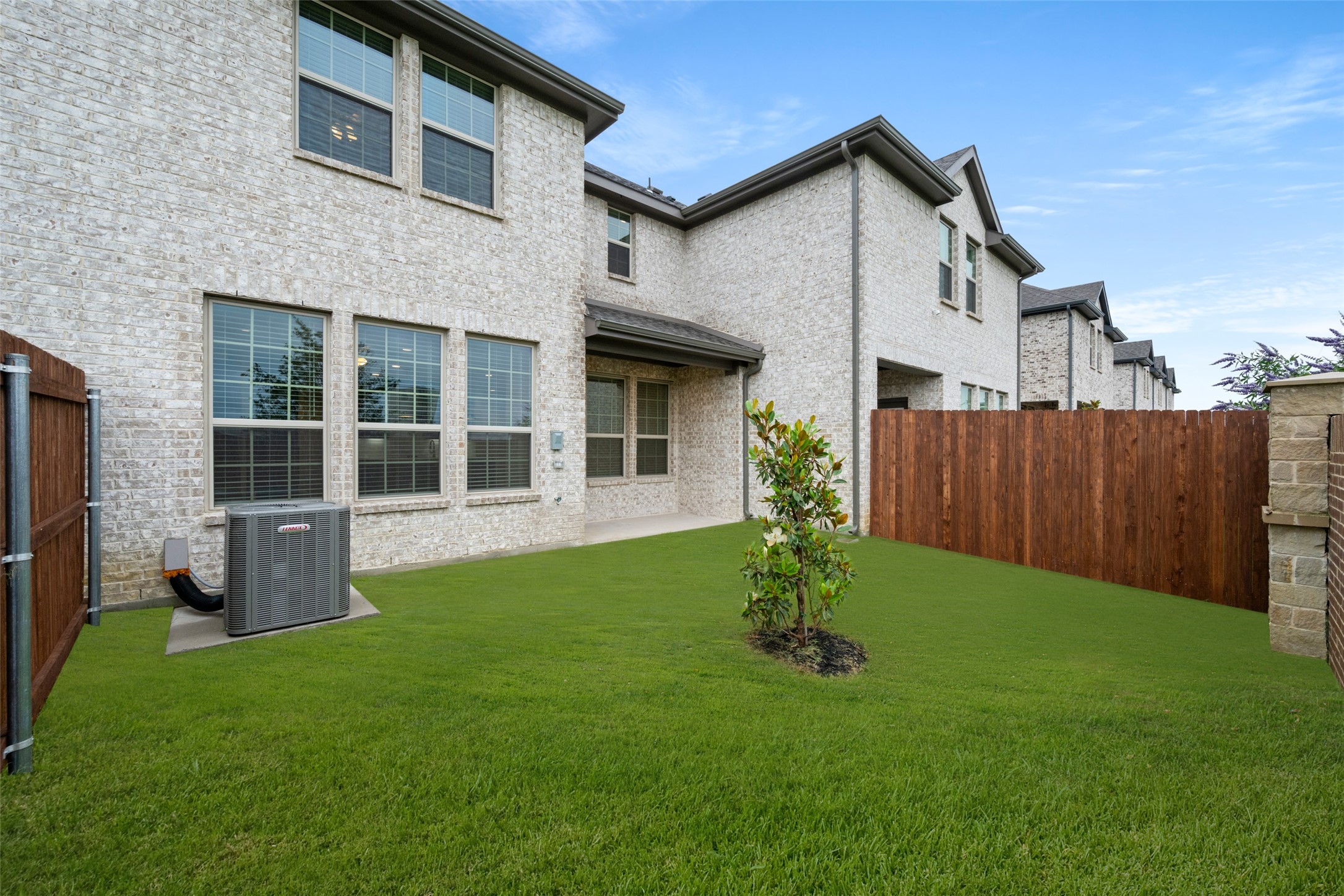 648 Sandiford , Mansfield, TX, 76063 | 20940226 | Realty Texas LLC