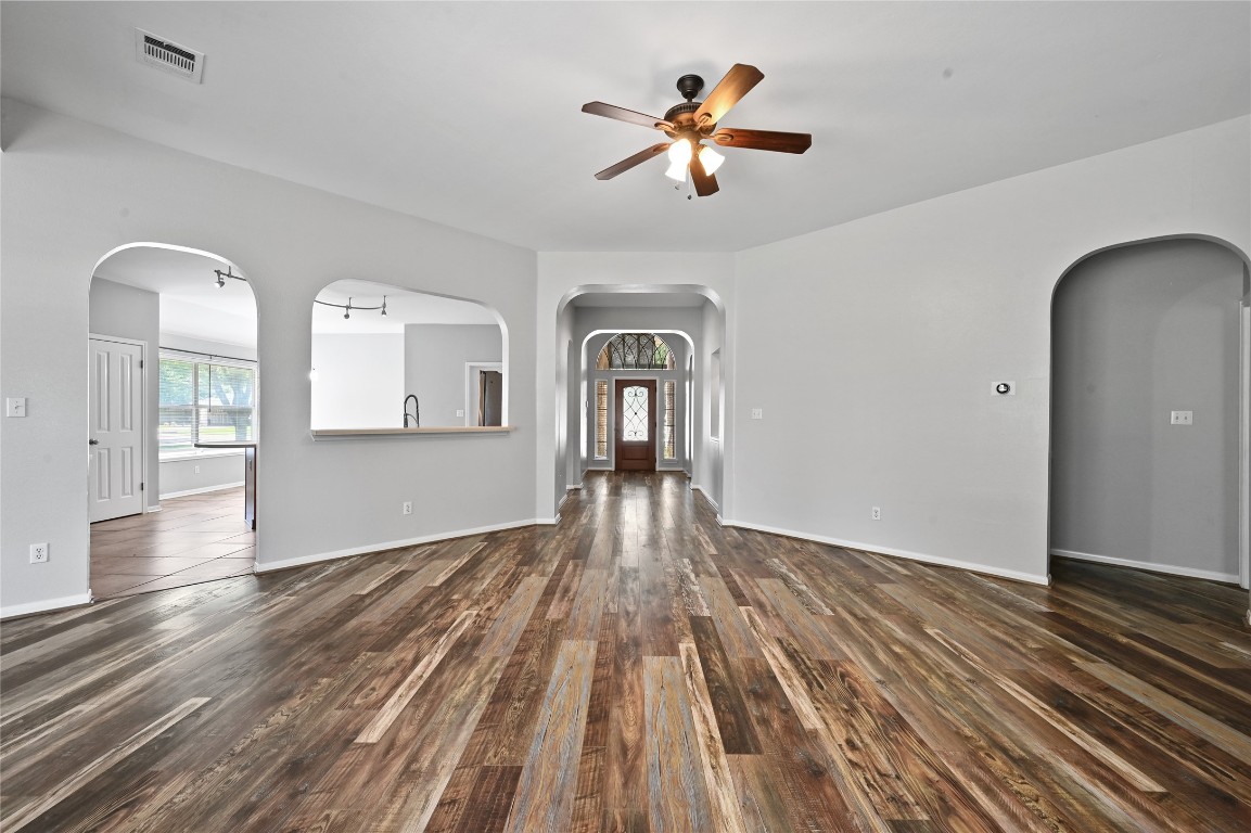 607 Prickley Pear Pass , Buda, TX, 78610 | 3789899 | Realty Texas LLC