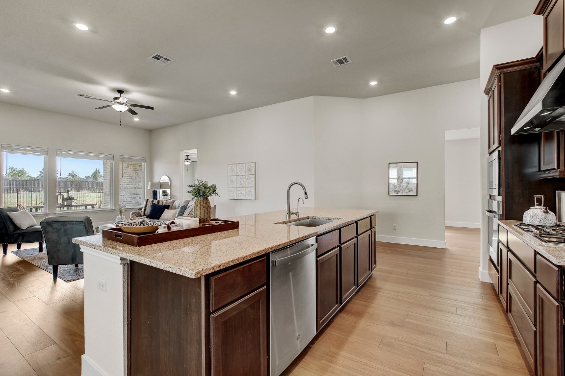 991 Arrowhead Ranch Boulevard , Dripping Springs, TX, 78620 | 3907520 | Realty Texas LLC
