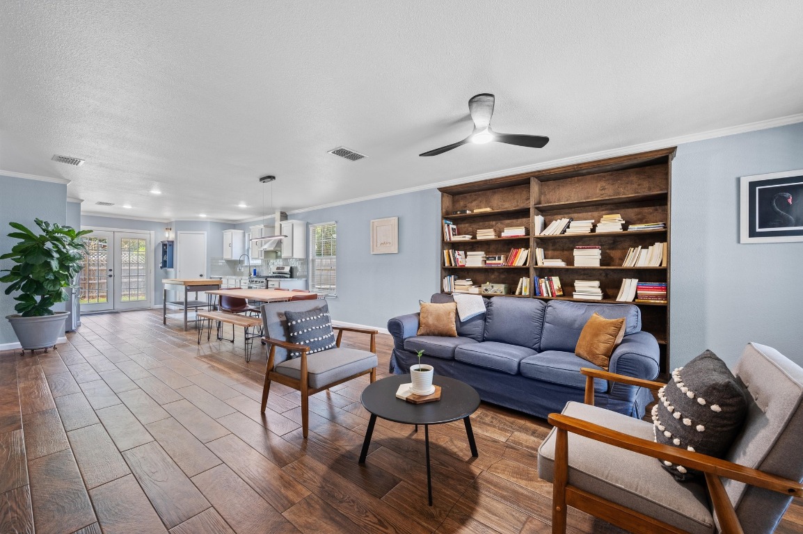 6725 Broad Brook Drive , Austin, TX, 78747 | 8019432 | Realty Texas LLC