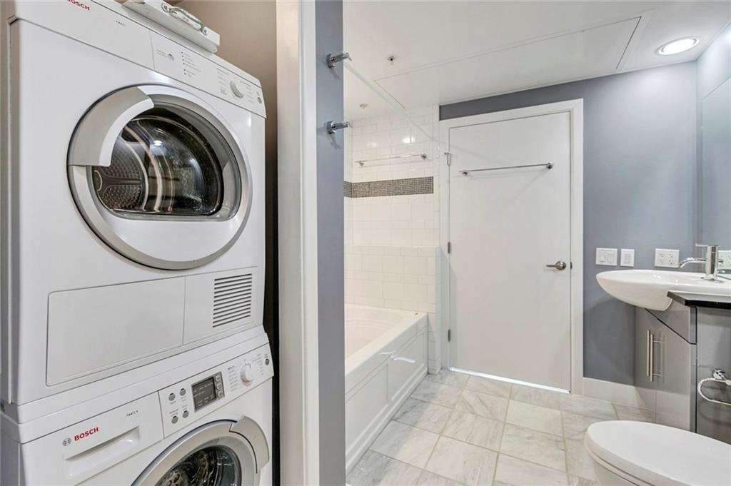 300 Bowie Street 1103 , Austin, TX, 78703 | 2504720 | Realty Texas LLC