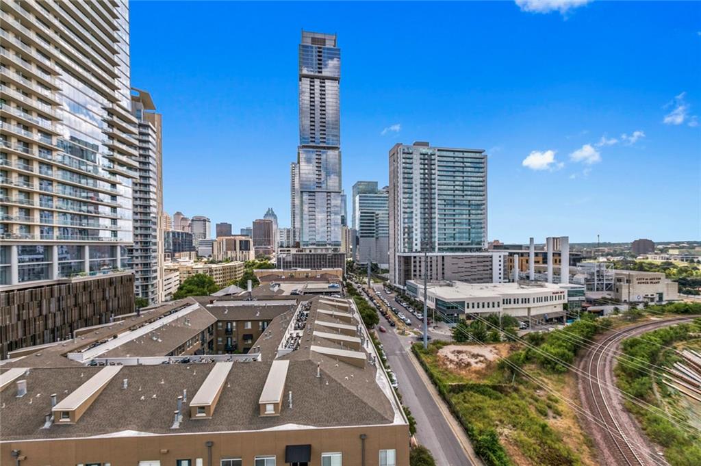 300 Bowie Street 1103 , Austin, TX, 78703 | 2504720 | Realty Texas LLC