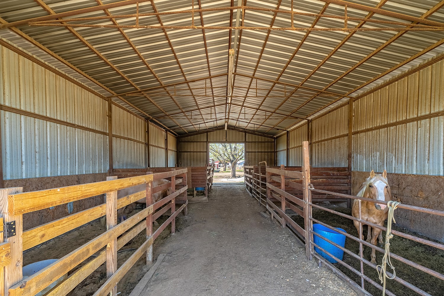 417 S Ray Roberts Parkway , Tioga, TX, 76271 | 20940508 | Realty Texas LLC