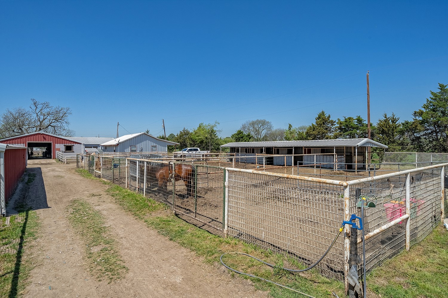 417 S Ray Roberts Parkway , Tioga, TX, 76271 | 20940508 | Realty Texas LLC