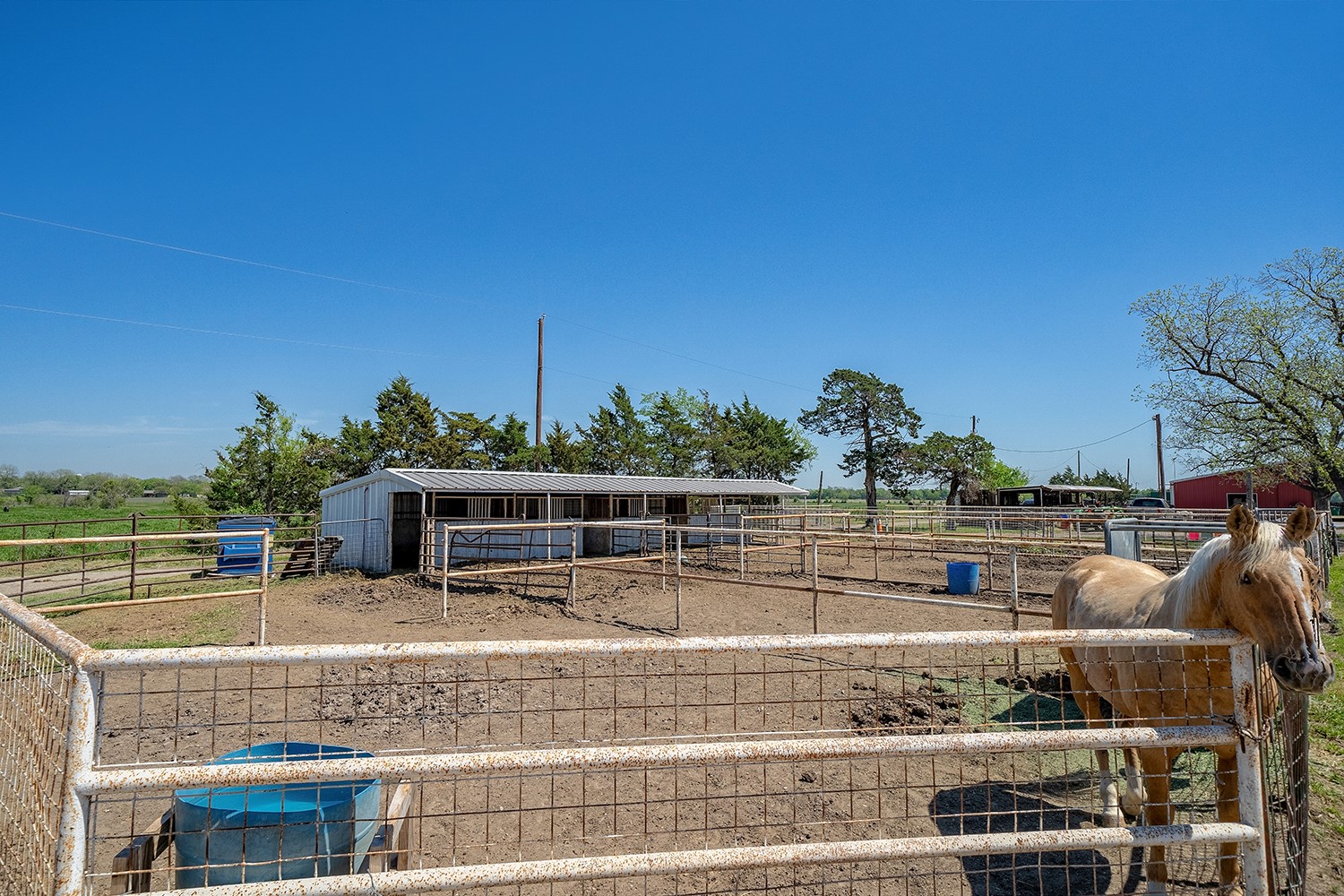 417 S Ray Roberts Parkway , Tioga, TX, 76271 | 20940508 | Realty Texas LLC