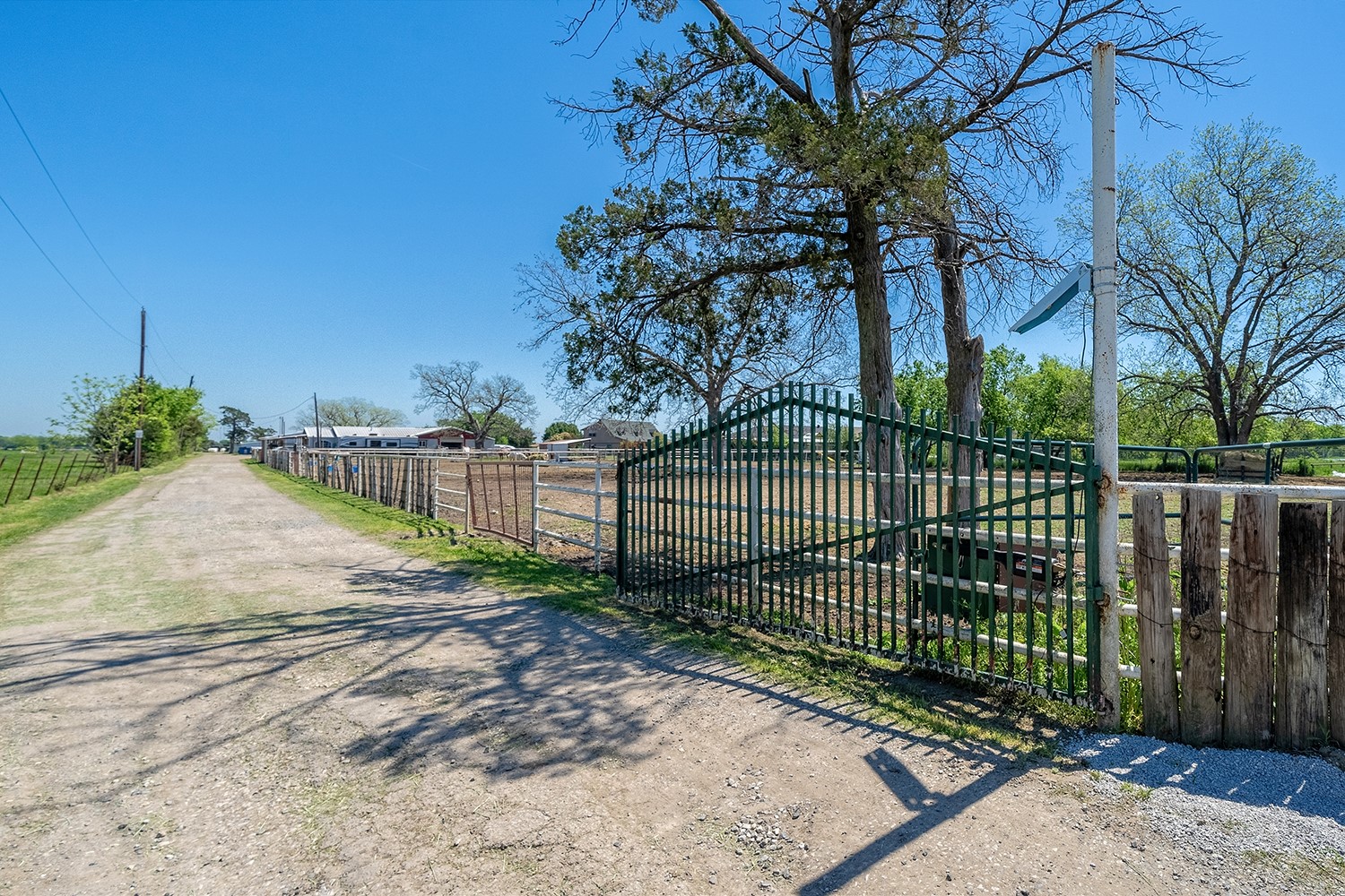 417 S Ray Roberts Parkway , Tioga, TX, 76271 | 20940508 | Realty Texas LLC